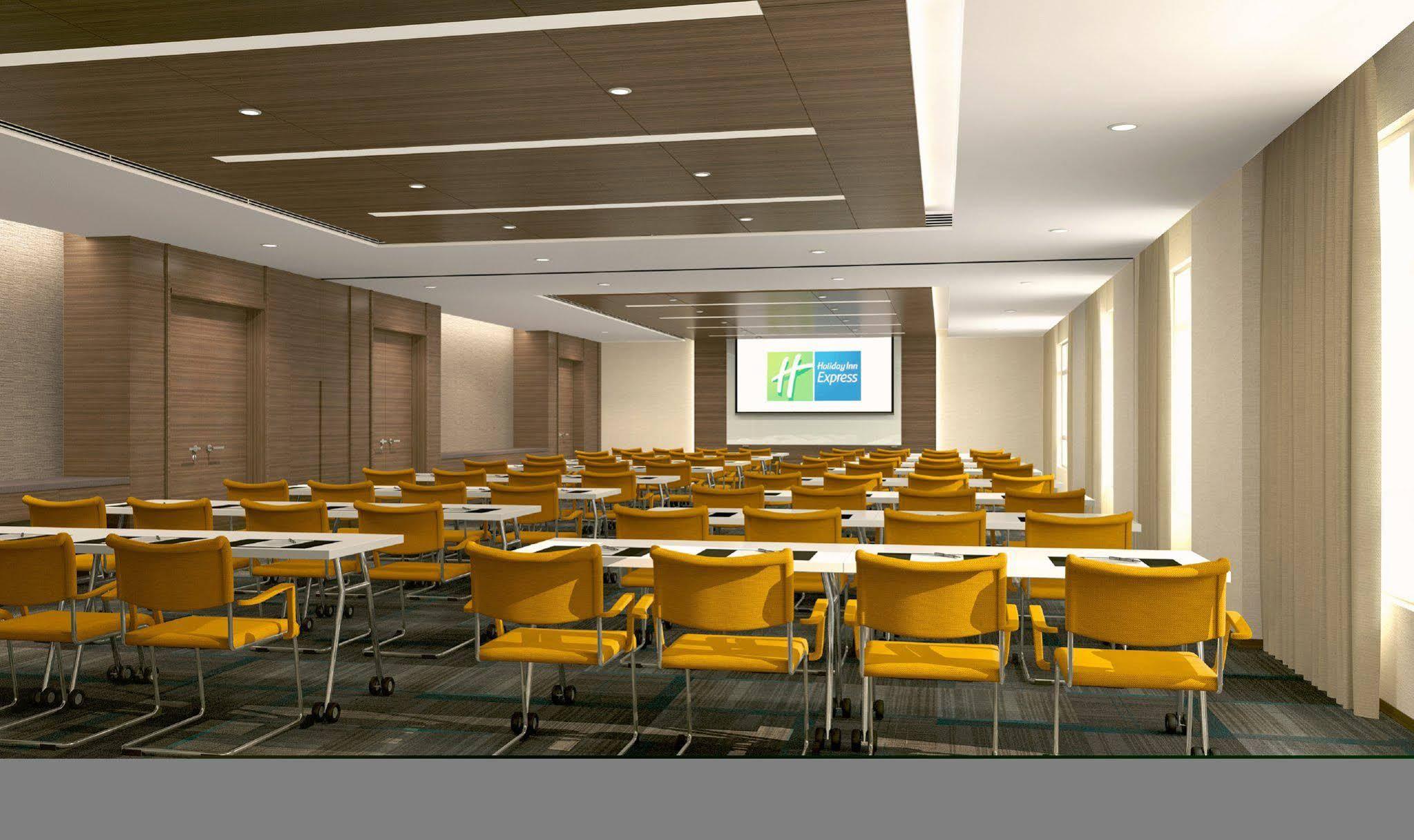 Holiday Inn Express Chengdu Huanhuaxi By Ihg-Near Jinsha Site Musem,Near Wuhou Temple Museum,Welcome Drinks,Free Gym,Free Self-Service Laundry Kültér fotó